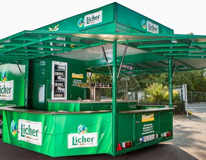 Wir liefern Ihnen einen Ausschankwagen direkt zu Ihrem Fest.